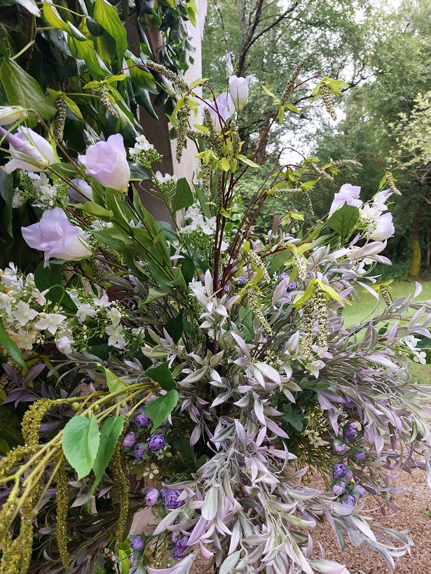 All Inclusive Lilac Decor in Brooklodge