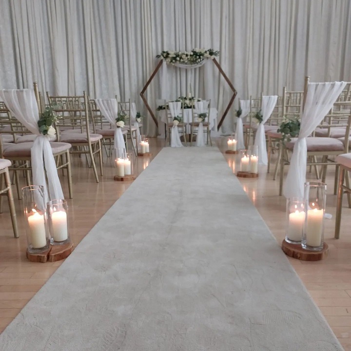 A Candlelight Ceremony Decor Package
